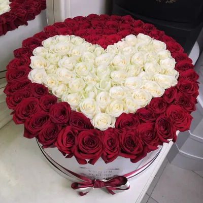Композиция из роз \"Для любимой\" за 9 990 руб. | Бесплатная доставка цветов  по Москве
