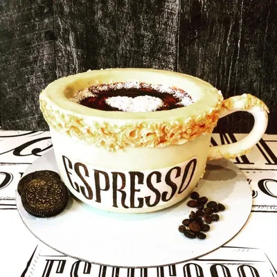 Магия утра 🪄☀️ Чашка восхитительного ароматного кофе ☕️ кусочек любимого  десерта 🍮 и время, когда можно никуда не торопиться, а смаковать э… |  Instagram