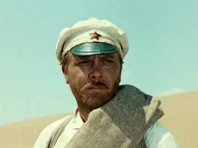В «Белом солнце пустыни» нашли удивительный киноляп. Внимание на сапоги |  РБК Life