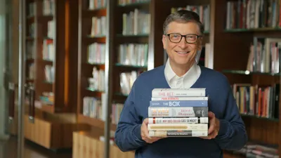 Это сделало его успешным: Билл Гейтс рассказал, как он читает книги