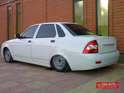 Дагестанский БПАН против «стенса»: сравнительный тест заниженных Lada Priora  - КОЛЕСА.ру – автомобильный журнал