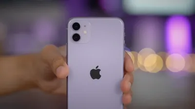 Apple IPhone 11 Pro Silver, 2019, спереди и сзади вертикально Редакционное  Стоковое Фото - изображение насчитывающей динамически, конструкция:  162954323