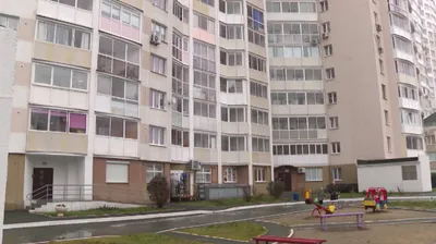 Соседи обрушившейся в Астрахани многоэтажки боятся, что из-за трещины  рухнет и их дом