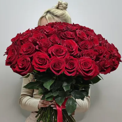 Огромный букет цветов купить г. Волгоград (Доставка цветов в любую точку  города) — цена 3700 ₽ | Магазин цветов и подарков «Пион» на СКИДКОМ.РФ