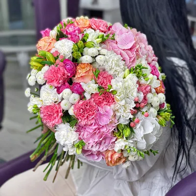 Купить большой букет цветов с бесплатной доставкой 24/7 по Москве в  интернет-магазине \"Повод Найдется\"