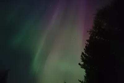 Магическое северное сияние залило финское небо красками | Yle