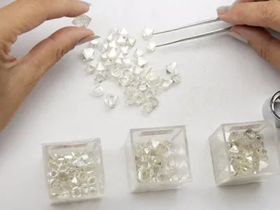 Алмаз и бриллиант в чем разница | Северная бриллиантовая компания