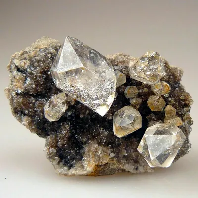 Твердость алмаза — что тверже и крепче бриллианта по прочности и по шкале  Мооса