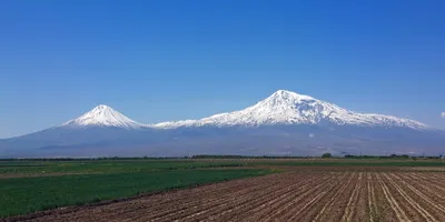 Khor Virap and the Mount Ararat | Khor Virap is an Armenian … | Flickr