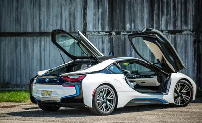2019 BMW i8 Roadster First Drive: Back to the Future