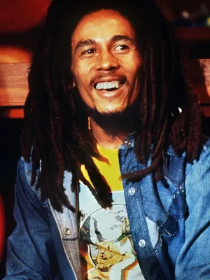 Боб Марли: как изгой-полукровка стал гордостью Ямайки и звездой мирового  масштаба | Пикабу