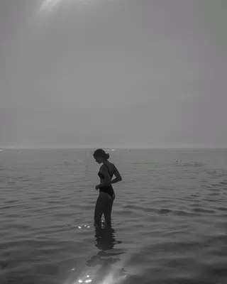 Картинки девушек на пляже без лица обои
