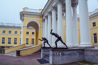 Удивительные дворцы Романовых
