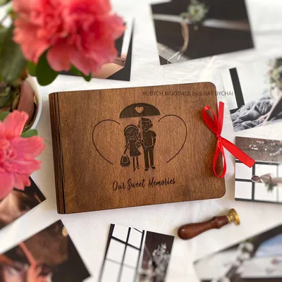 Деревянный фотоальбом для любимых | Оригинальный подарок девушке на годовщину  отношений, свадьбы (ID#1359871061), цена: 765 ₴, купить на Prom.ua