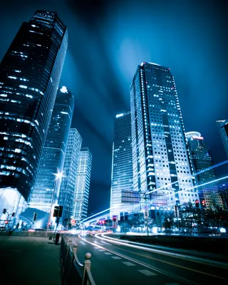 Изображение Ночной город в синих огнях Город и городские пейзажи  Черно-белые Разное
