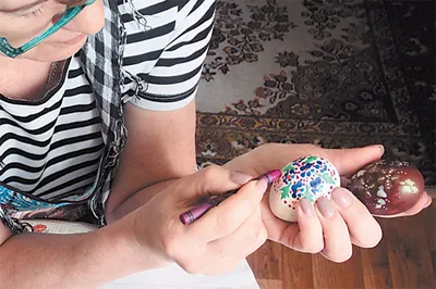 Патриотические крашенки - как покрасить яйца с помощью риса