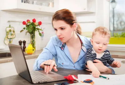 Как заработать молодой матери в декрете | Истории успеха | Варианты  заработка в разных сферах