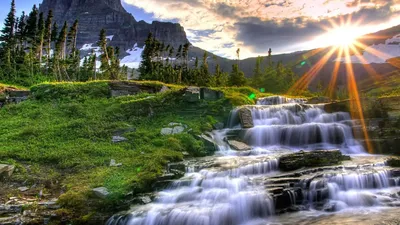 Закат у каскадного водопада Обои для рабочего стола 1366x768 | Национальные  парки, Живописные пейзажи, Водопады