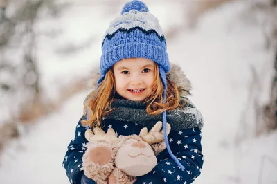 осенняя зимняя одежда для детей - вид сверху. одежда. Стоковое Фото -  изображение насчитывающей кальсоны, предмет: 230827474