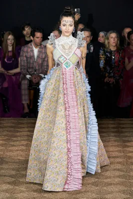 Модные платья — фото 50 лучших моделей с Недели Высокой моды в Париже 2019  | Glamour