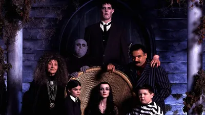 Ценности семейки Аддамс / Addams Family Values (1993, фильм) - «Плюс еще  один жуткий ребенок - самая крутая часть всех Семеек Адамс» | отзывы