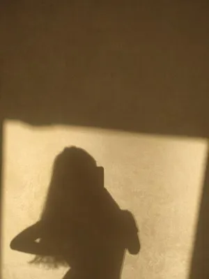 Страшно Shadow Человек — стоковые фотографии и другие картинки Тень - Тень,  Взрослый, Взятые с мобильного устройства - iStock