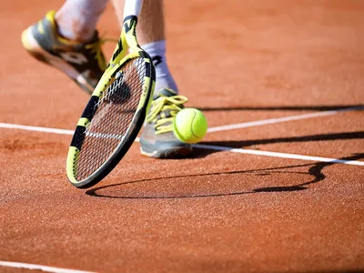 Большая дорога в большой теннис: как игроки находят спонсоров и сколько  зарабатывают на клубных матчах? - Delfi RUS