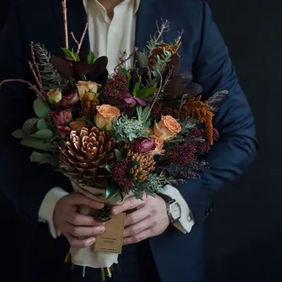 Мужские цветы в подарок: какой букет можно подарить мужчине на день  рождения или юбилей