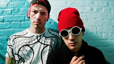 Why twenty one pilots will be using a live band on tour… | Kerrang!