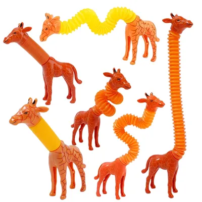 Два Милых Жирафа Изолированы На Белом Фоне Детские Жирафа И Взрослого Жирафа  Иллюстрация Вектора — стоковая векторная графика и другие изображения на  тему Жираф - iStock