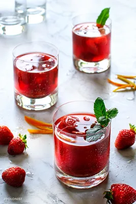Polish Kompot: Strawberry Fruit Drink Recipe