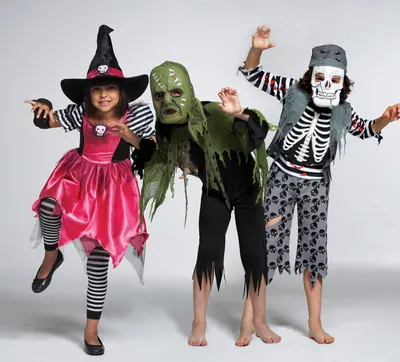Идеи для Хэллоуина: костюмы, грим, маникюр для девушек, декор и угощение