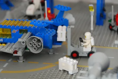 Modular LEGO Store] [BrickLink]