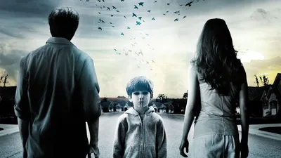 Мрачные небеса (2013) - Постеры — The Movie Database (TMDB)