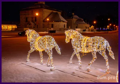 Тройка лошадей с новогодними санями в интернет-магазине Ярмарка Мастеров по  цене 100000 ₽ – 34RQRRU | Статуэтка, Екатеринбург - доставка по России