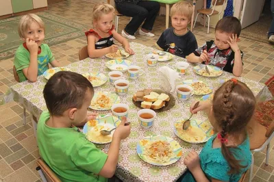Чем кормят детей в детских садах Омска? 13 октября 2021 года - 13 октября  2021 - НГС55.ру