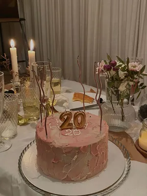 Пин от пользователя Elmira Medina Arboleda на доске 22 | Торт на день  рождения, Советы по украшению торта, Пироги на день рождения