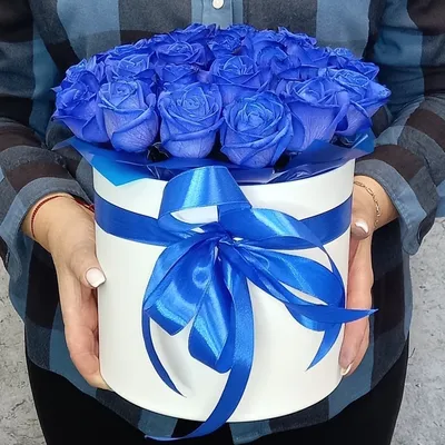 Синие розы с окантовкой от 19 шт. за 7 690 руб. | Бесплатная доставка  цветов по Москве