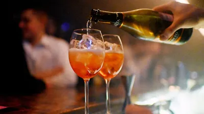 Самые интересные алкогольные напитки в июне 2022 года, фото и описание