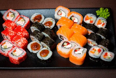 Заказать суши-сет Большой куш с бесплатной доставкой от ART FOOD