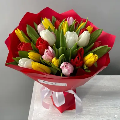 Тюльпаны реалистичные искусственные, Красно-желтые, латексные  (силиконовые), 34 см, букет из 5 штук. – купить в Казани | «С Нежностью»