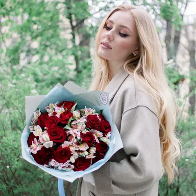 Цветы жене на день рождения купить с доставкой по Томску: цена, фото,  отзывы.