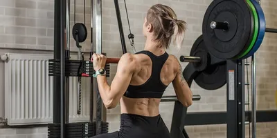 8 упражнений для спины: комплекс для укрепления мышц дома - Полезно