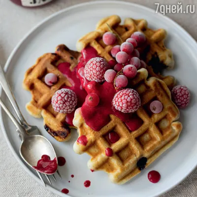 Ванильные вафли с ягодами: рецепт от фудблогера Олеси Куприн: пошаговый  рецепт c фото