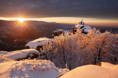 Обои на рабочий стол Восход солнца над зимней природой, Сибирь, фотограф  Шевченко Николай, обои для рабочего стола, скачать обои, обои бесплатно
