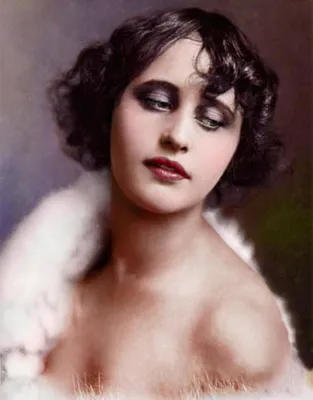 Женская красота 100 лет назад. Старинные открытки 1900-1910 годов
