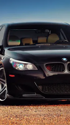 Фото BMW M5 в формате JPG: выберите размер и формат для скачивания