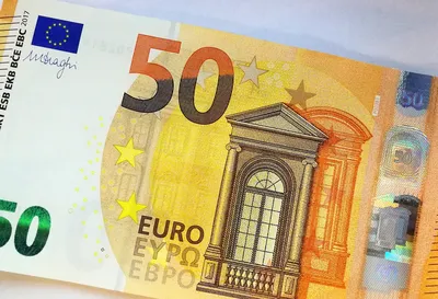 Скачать фон Деньги евро для рабочего стола