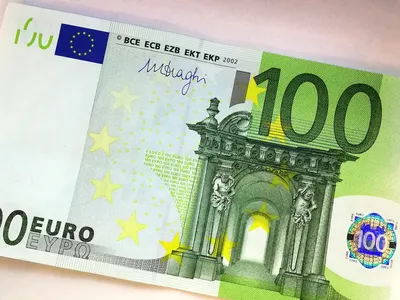 Обои Деньги евро в формате jpg для iPhone
