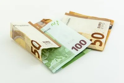 Скачать фото Деньги евро для использования на Windows